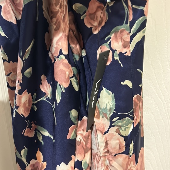 Stunning Blossom Navy Blue Floral Satin Backless Maxi Dress. Lulus size xs NWT - Picture 4 of 5